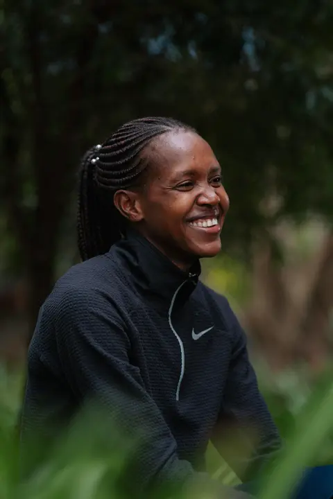 "Rezo para hacer historia" en los pr&oacute;ximos Juegos Ol&iacute;mpicos de Par&iacute;s, confiesa en una entrevista con la Agencia EFE la atleta keniana Faith Kipyegon, considerada la "reina del mediofondo" y que se entrena a conciencia en busca de su tercer oro ol&iacute;mpico en los 1.500 metros. EFE/ Nn Running Team SOLO USO EDITORIAL/SOLO DISPONIBLE PARA ILUSTRAR LA NOTICIA QUE ACOMPA&Ntilde;A (CR&Eacute;DITO OBLIGATORIO)