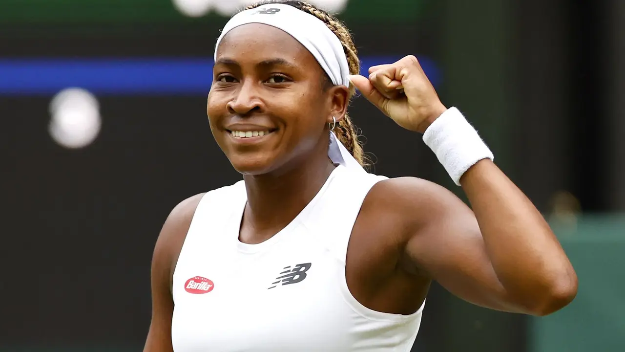 La tenista Coco Gauff, designada abanderada de la delegaci&oacute;n de Estados Unidos en la Ceremonia de Inauguraci&oacute;n de los Juegos Ol&iacute;mpicos de Par&iacute;s 2024 EFE/EPA/TOLGA AKMEN