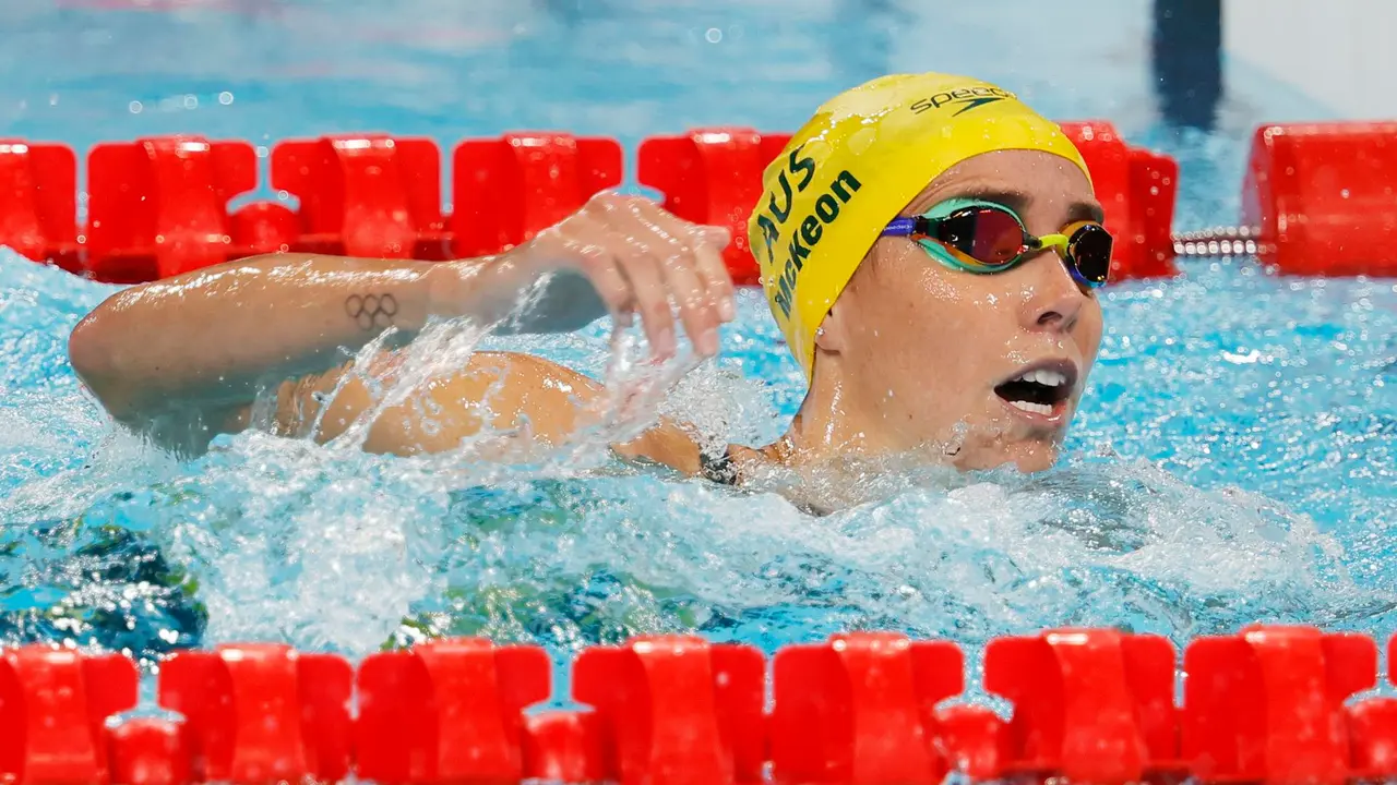 La australiana Emma McKeon se colg&oacute; el oro en la final del relevo 4x100 libre EFE/EPA/RONALD WITTEK